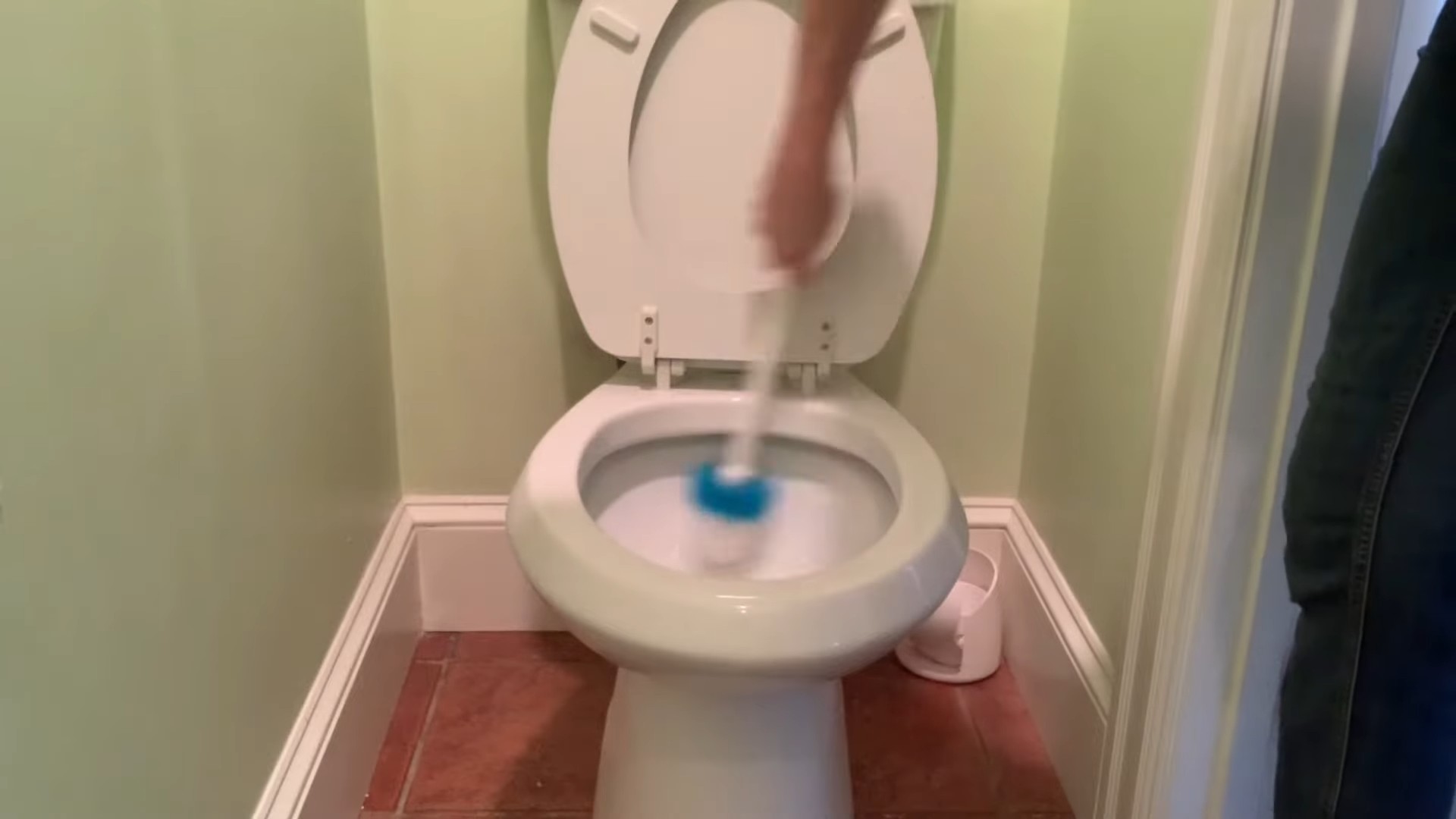 DIY Cleaning Solutions