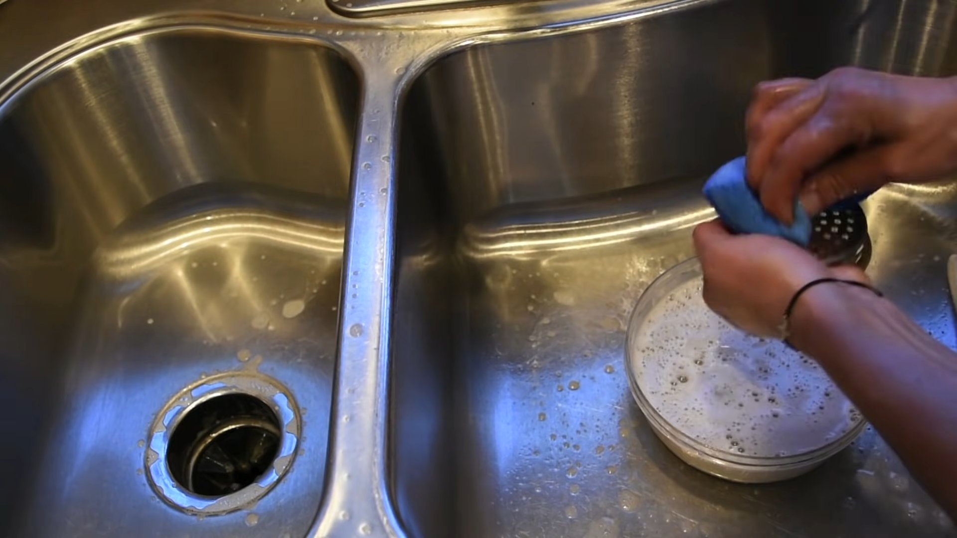 Kitchen Sink Cleaning